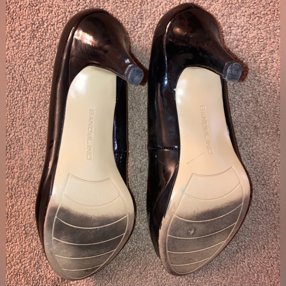 Heels. - Picture 3 of 5